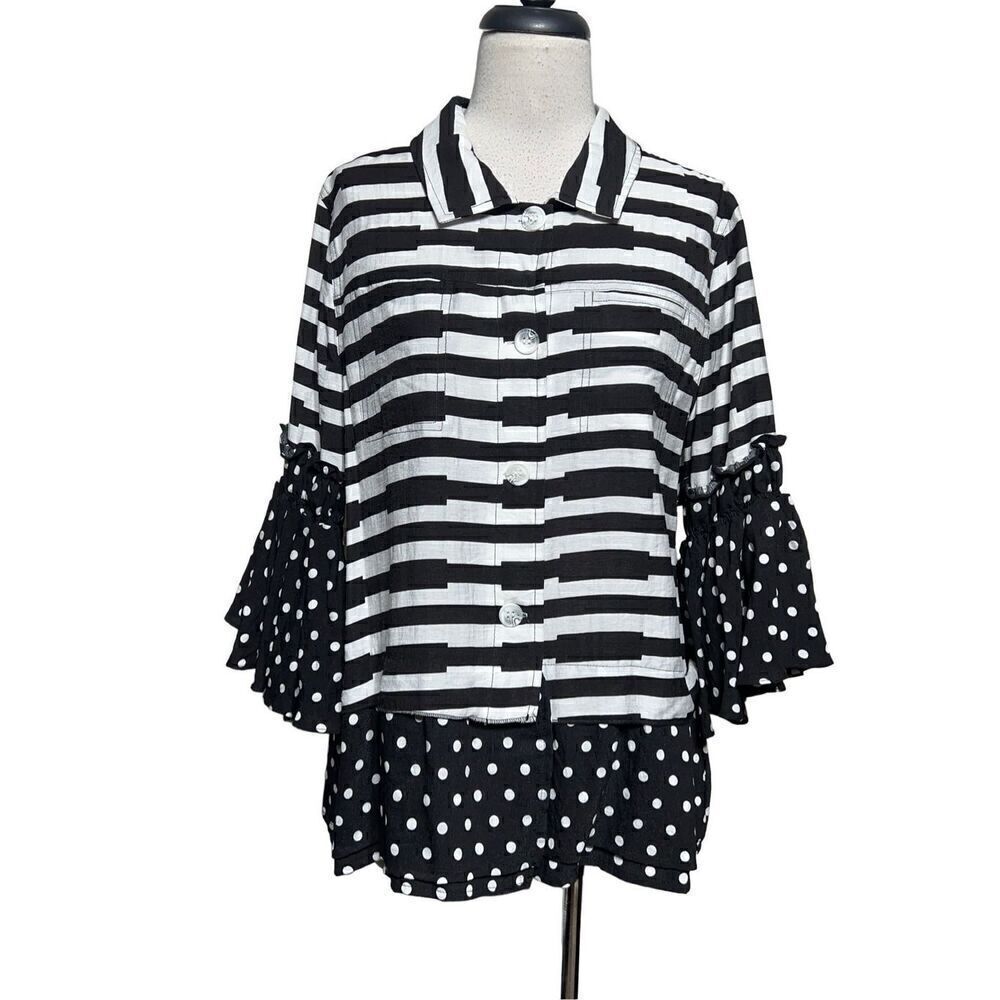 Dor Dor Couture Ruffled 3/4 Flutter Sleeve Empire Waist Tunic Blouse Medium